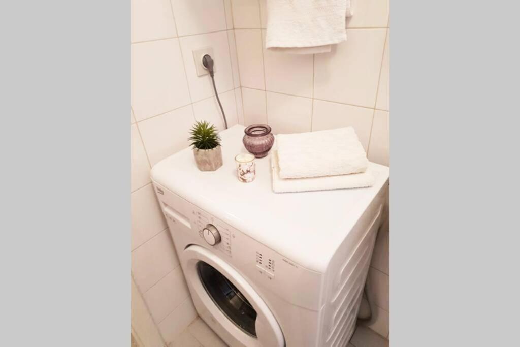 Lamiya'S 2 Bedroom Apartment โมสตาร์ ภายนอก รูปภาพ